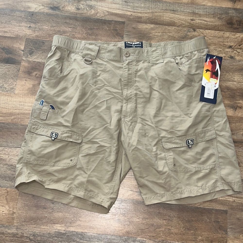 Hook and tackle shorts size 42